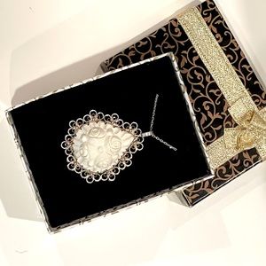 Lovely Unique European Carved “Ivory” Pendant Necklace w delicate filigree trim